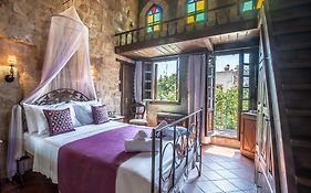 S.Nikolis' Historic Boutique Hotel
