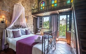 S.Nikolis' Historic Boutique Hotel